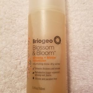 Briogeo Bloosom & Bloom Volumizing Blow Dry spray